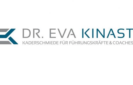 Social Media - Dr. Eva Kinast